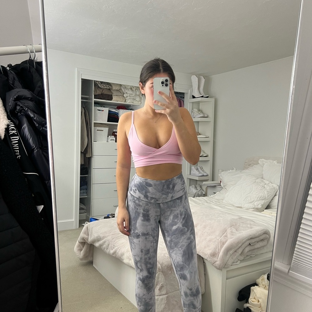 Lululemon Grey and black purplish tie dye leggings - Picture 4 of 5